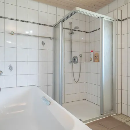 Victoria Apartment *